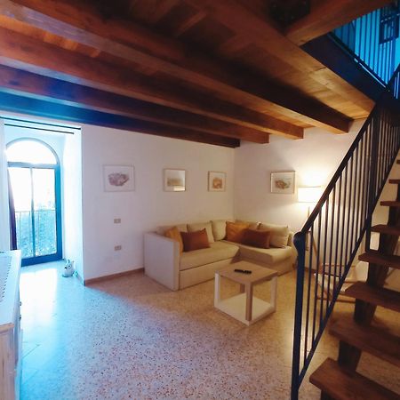 La Casa Dei Ricordi Lägenhet San Gimignano Exteriör bild