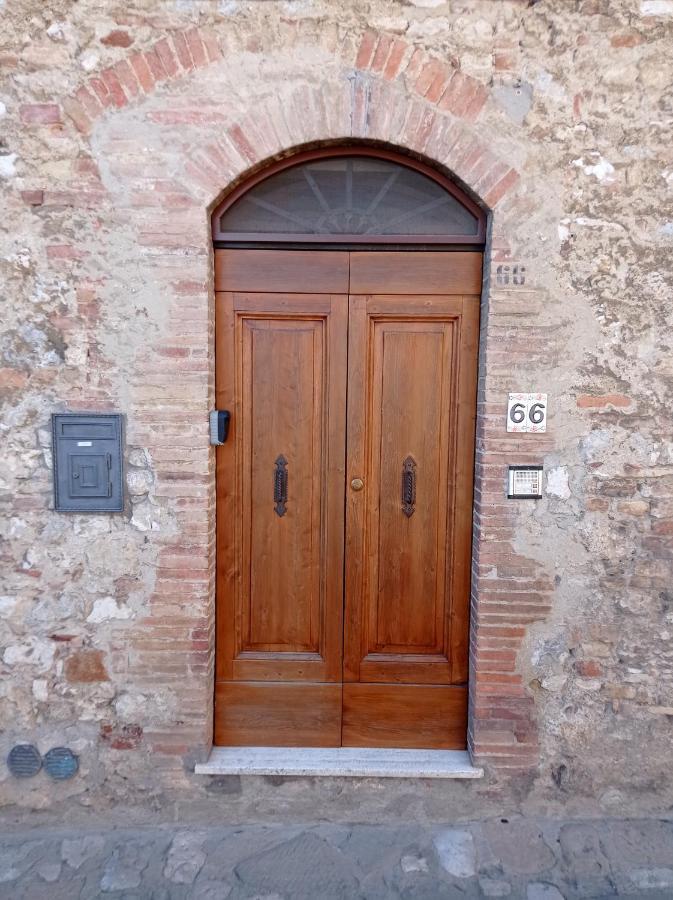 La Casa Dei Ricordi Lägenhet San Gimignano Exteriör bild