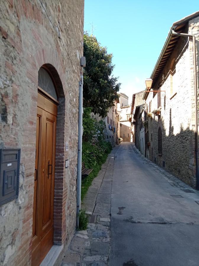 La Casa Dei Ricordi Lägenhet San Gimignano Exteriör bild