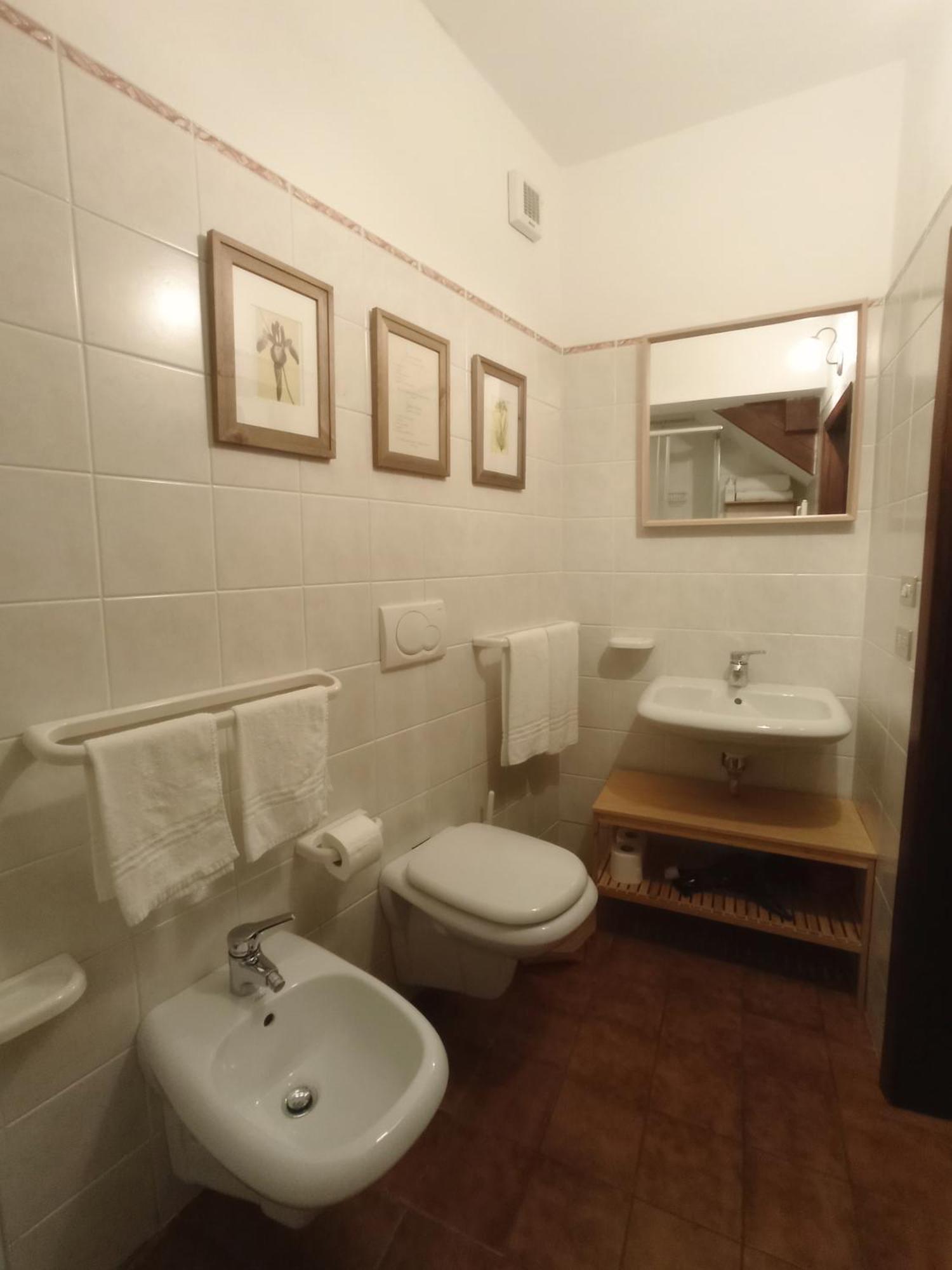 La Casa Dei Ricordi Lägenhet San Gimignano Exteriör bild